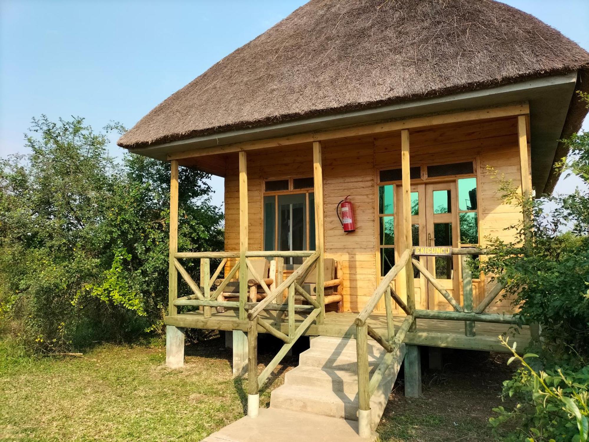 Engiri Game Lodge And Campsite Katunguru Exterior foto